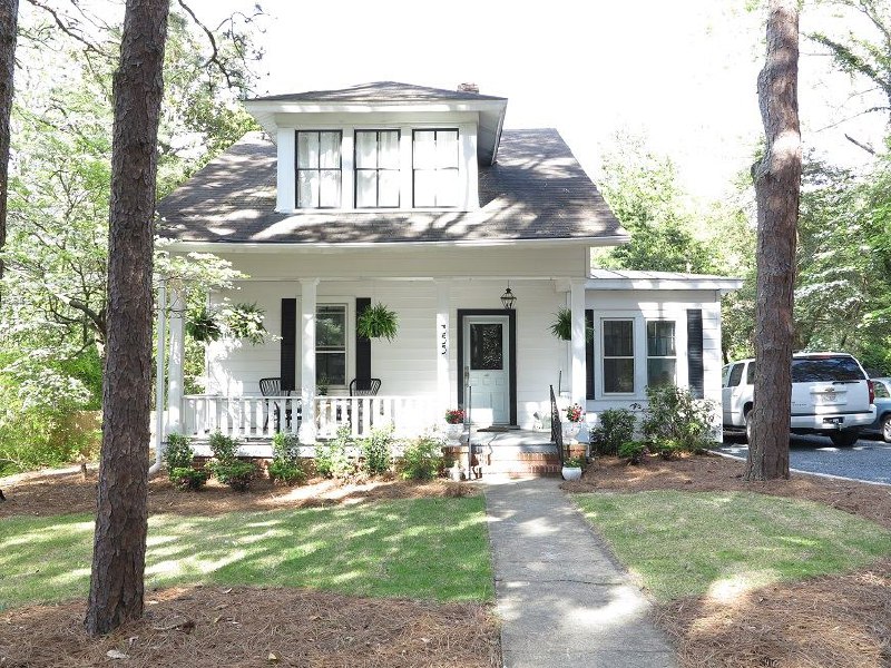 1918 historic home in downtown Southern Pines — the Spearing family's first house